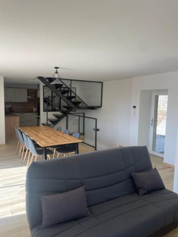 Gite Authentique Au Coeur De Blavozy Avec Piscine Privee, Jacuzzi Et Terrain De Petanque Exterior photo